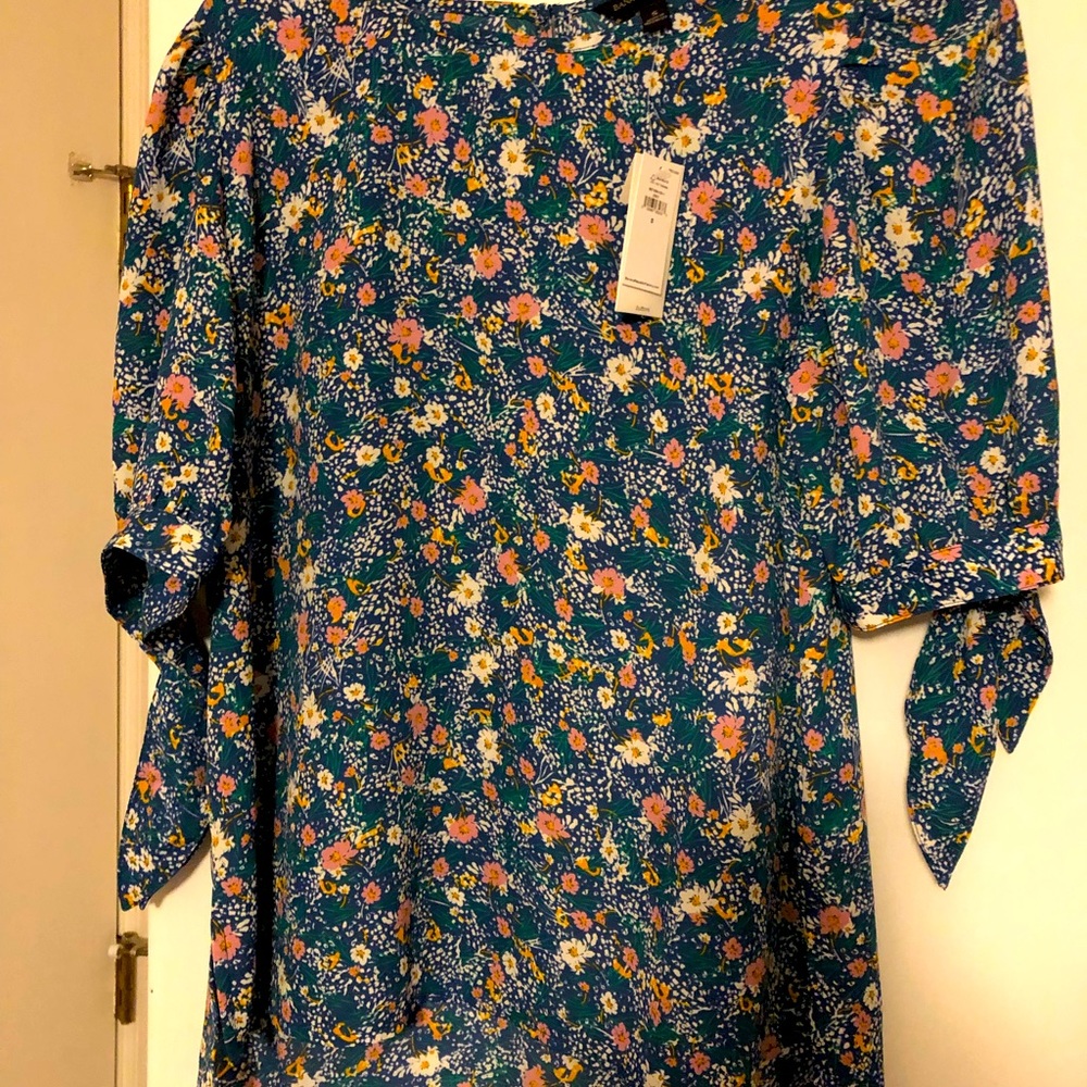 Banana Republic floral puff sleeve blouse - S